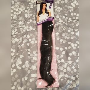 Harlem 125 clip in on 20" hair extensions in dark brown 6 seven pieces